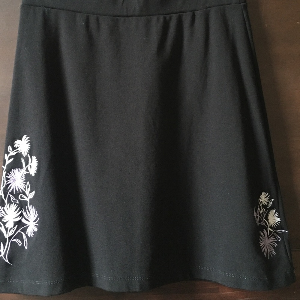 Roz & Ali springtime skirt